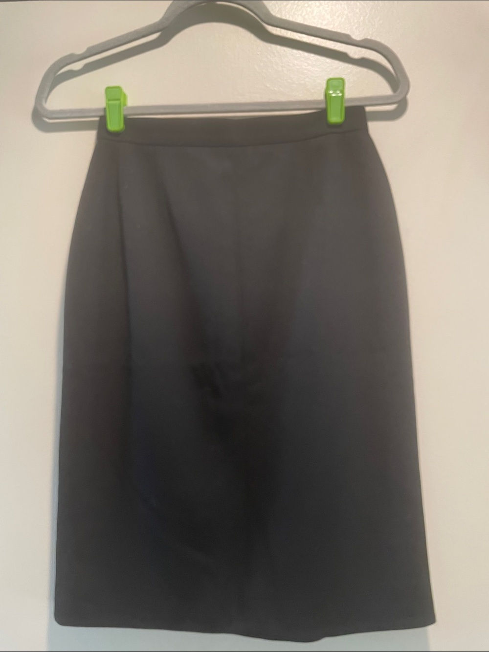 CHANEL Vtg 98 Spring Printemps Collection Clover Black Tailored Pencil Skirt